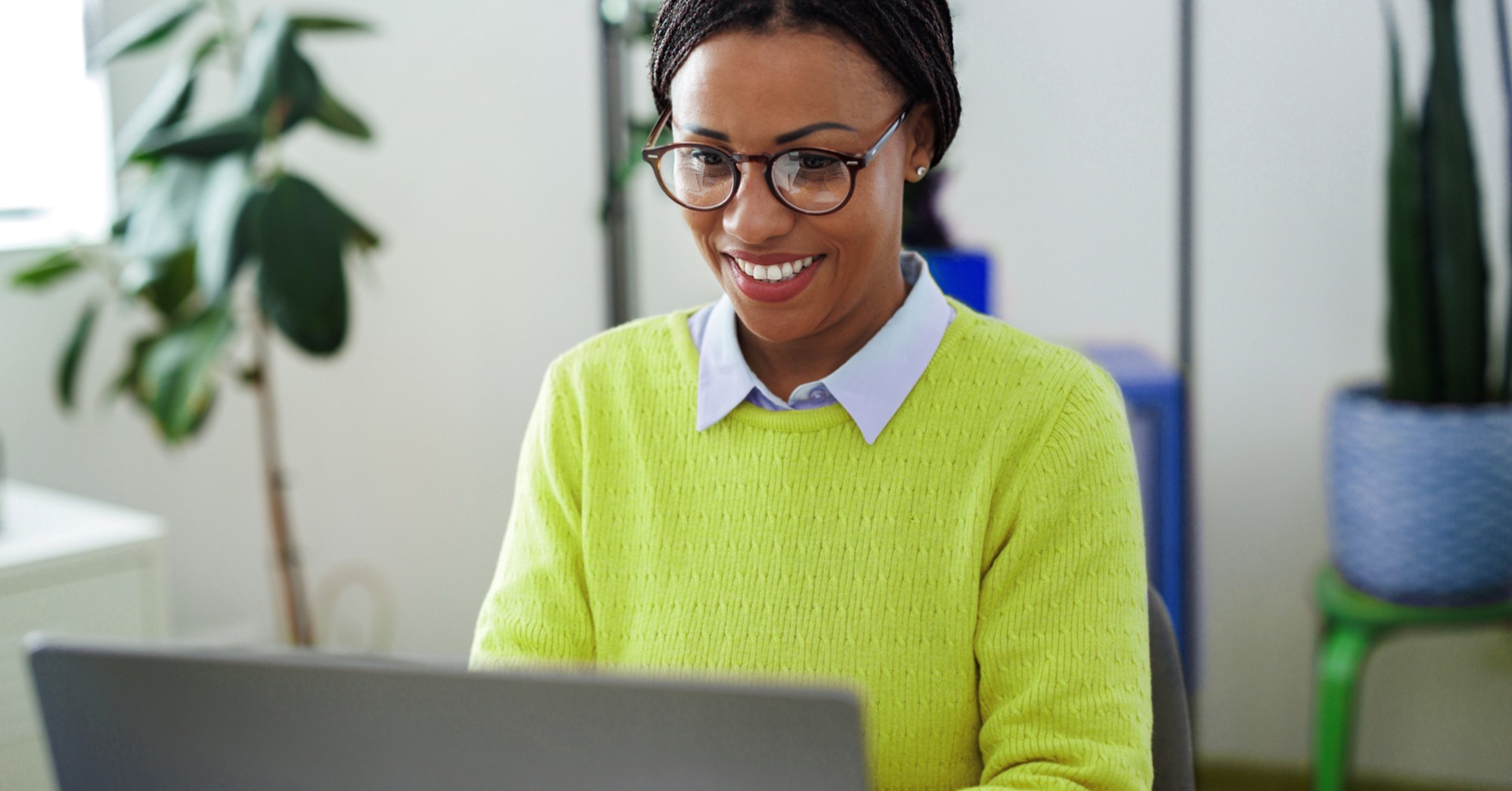 A woman working on her laptop